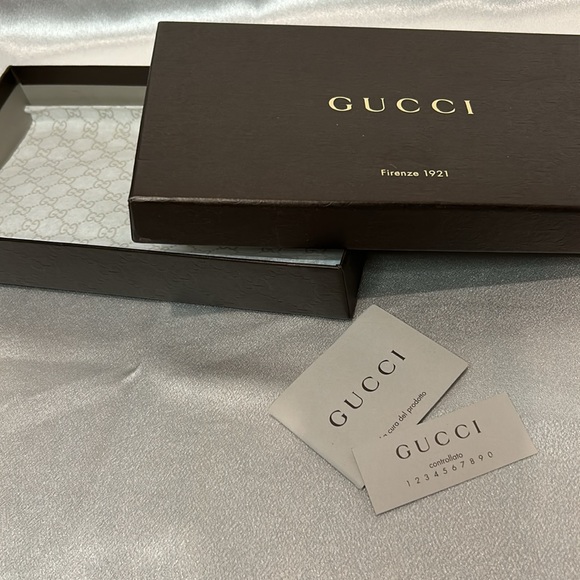 EUC Gucci bamboo wallet with box and tissues - Picture 11 of 11